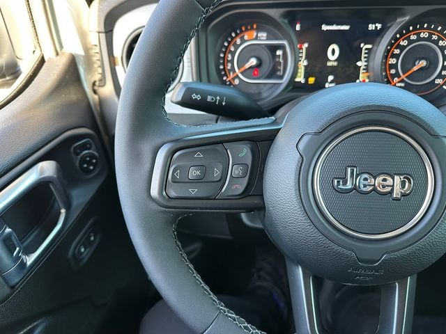 New 2026 Bright White Clear-Coat Exterior Paint Jeep Sport S image 35