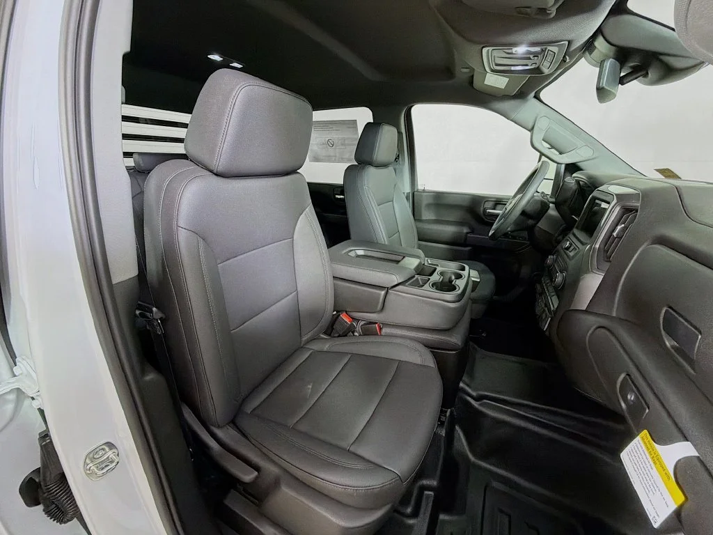 New 2026 Summit White Chevrolet Work Truck image 23