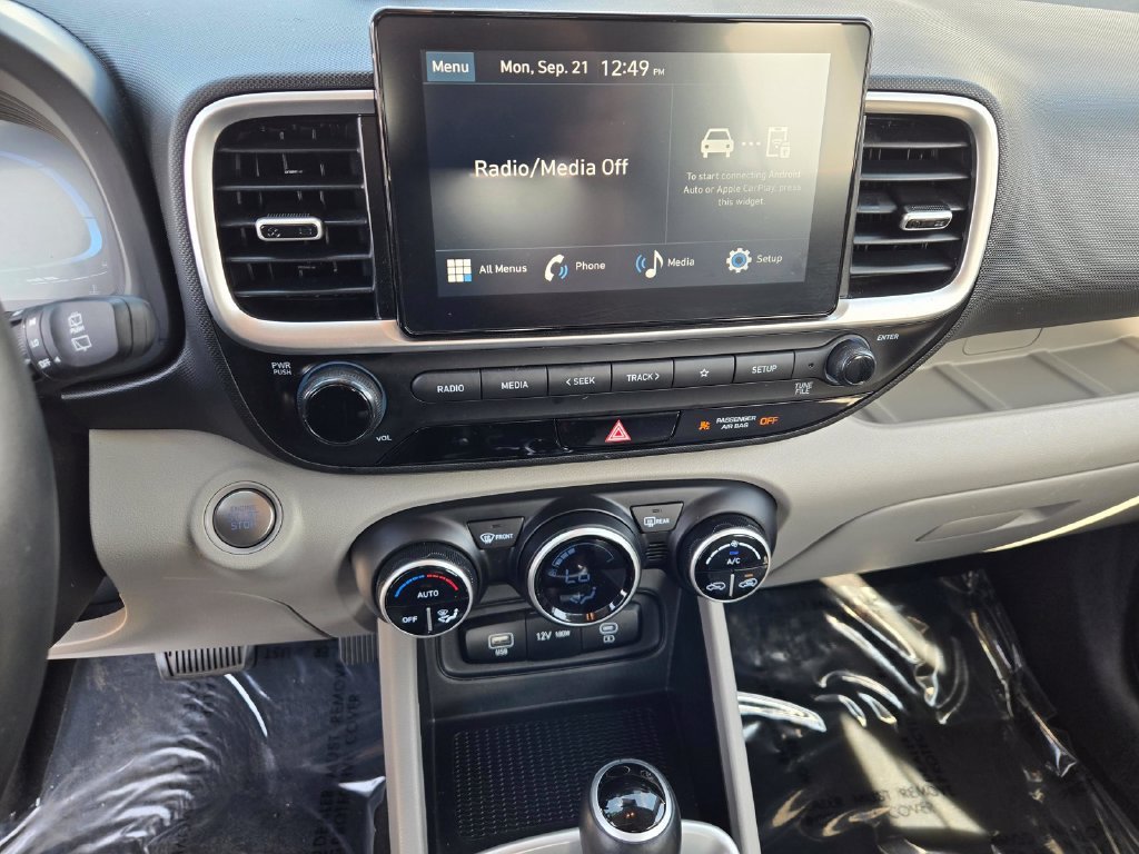 Certified Used 2025 White Hyundai SEL image 18