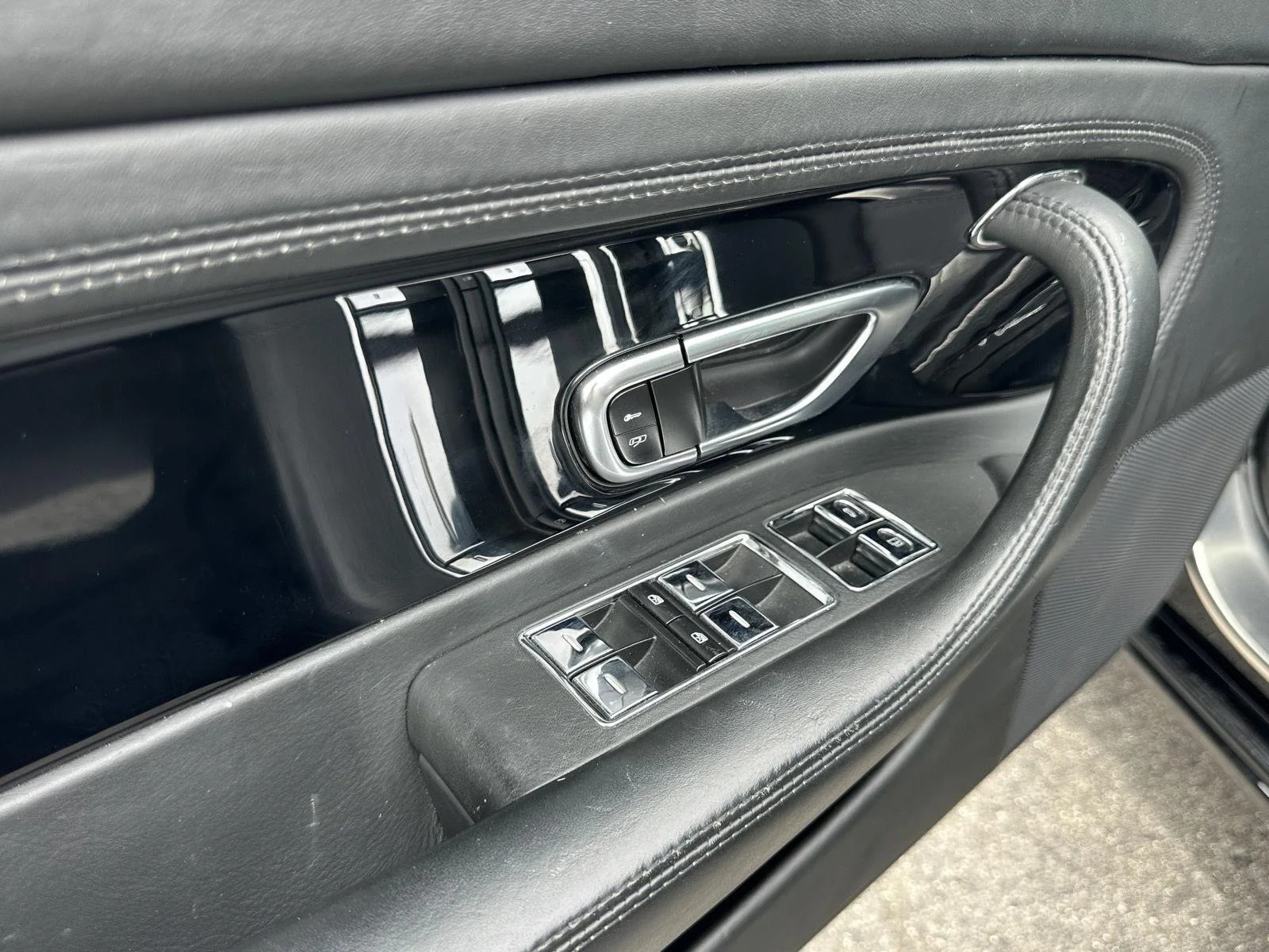 Used 2005 Beluga Bentley GT image 13