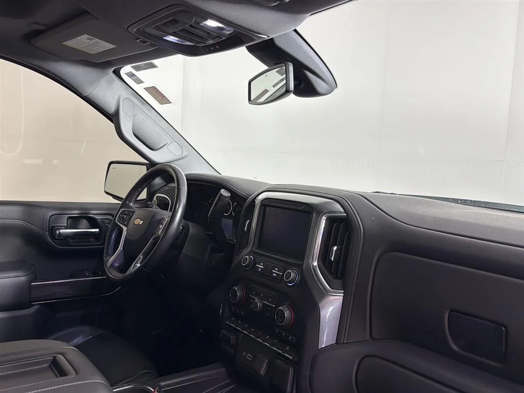 Used 2019 Summit White Chevrolet LTZ image 10