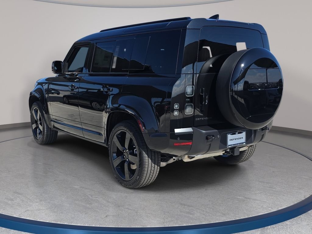 New 2026 Santorini Black LAND ROVER X-Dynamic SE image 7