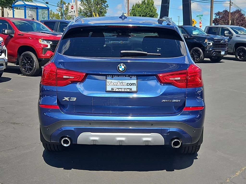 Used 2019 Phytonic Blue Metallic BMW xDrive30i image 5