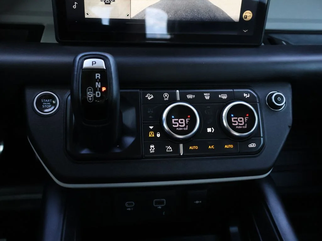 Used 2020  Land Rover HSE image 23
