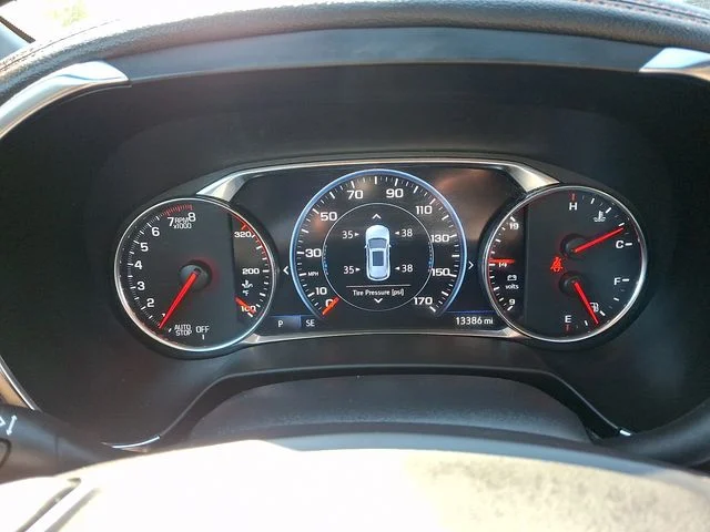 Used 2025 Black Chevrolet Premier image 21