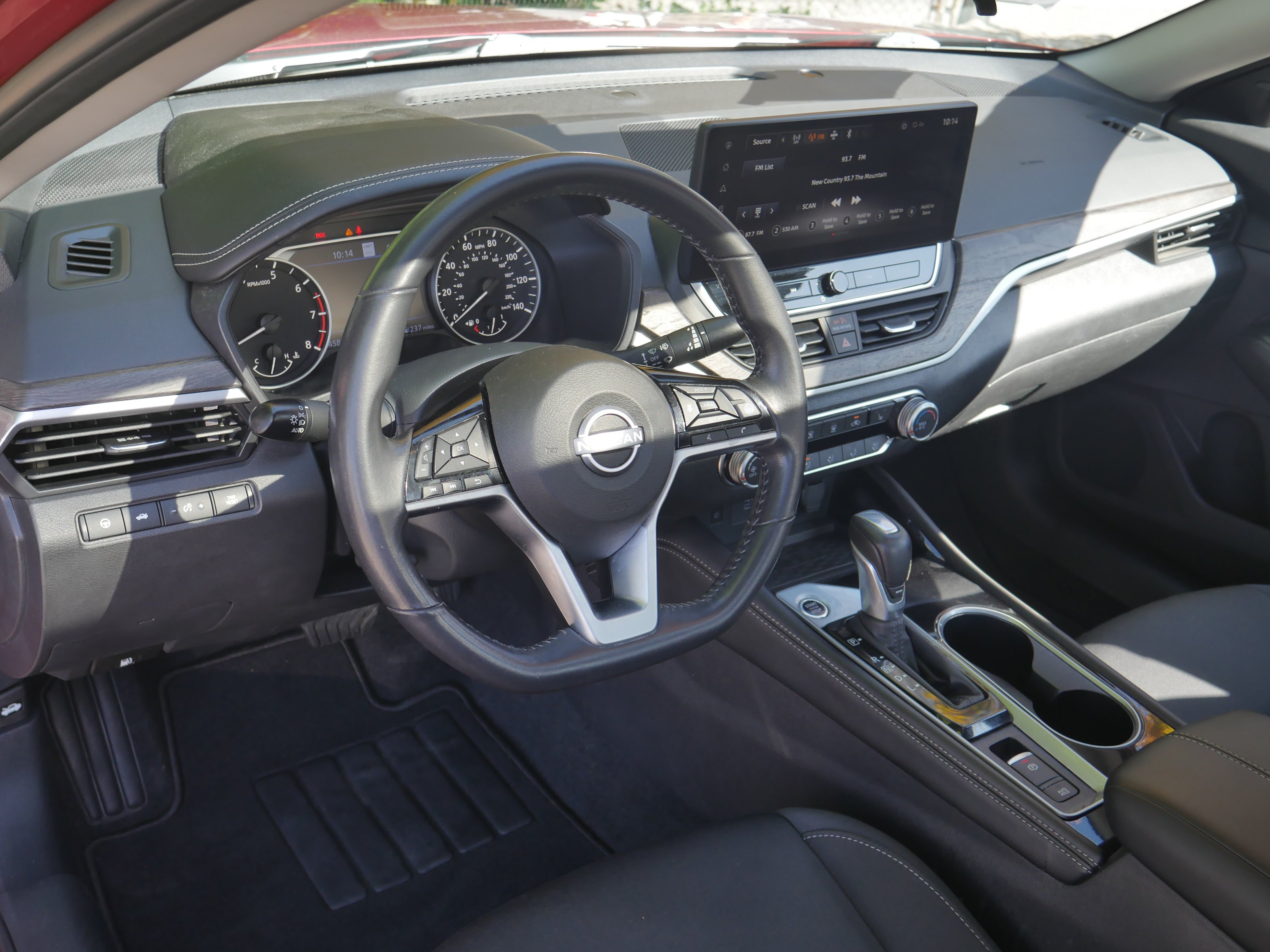 Used 2024 Scarlet Ember Nissan 2.5 SV image 4