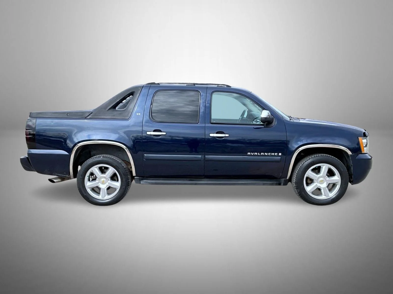Used 2007 Blue Chevrolet LT image 4