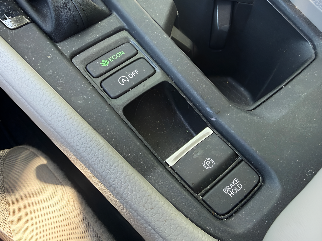 Used 2025 Gray Honda LX image 28