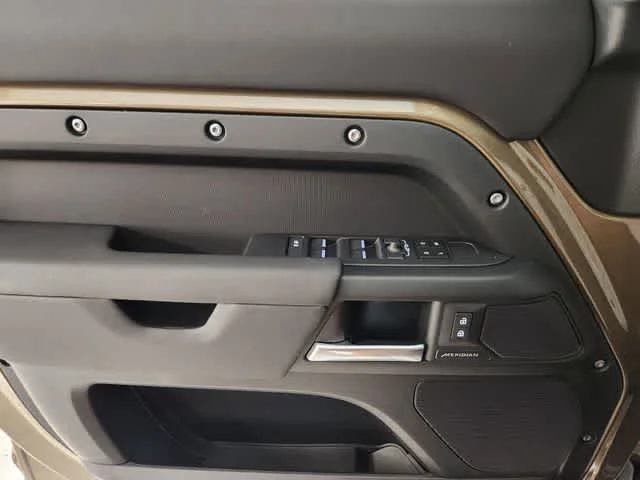 New 2026 Gondwana Stone Metallic Land Rover S image 43