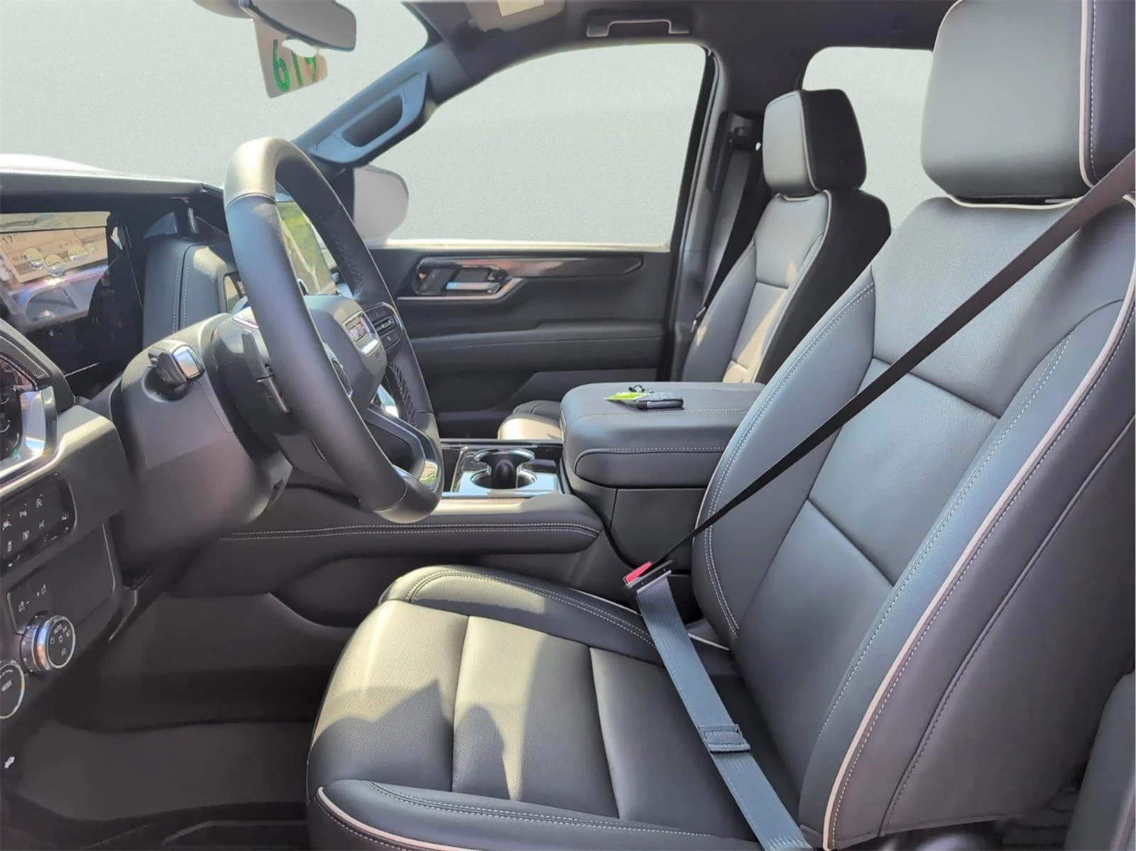 New 2026 Sterling Metallic GMC Elevation image 31