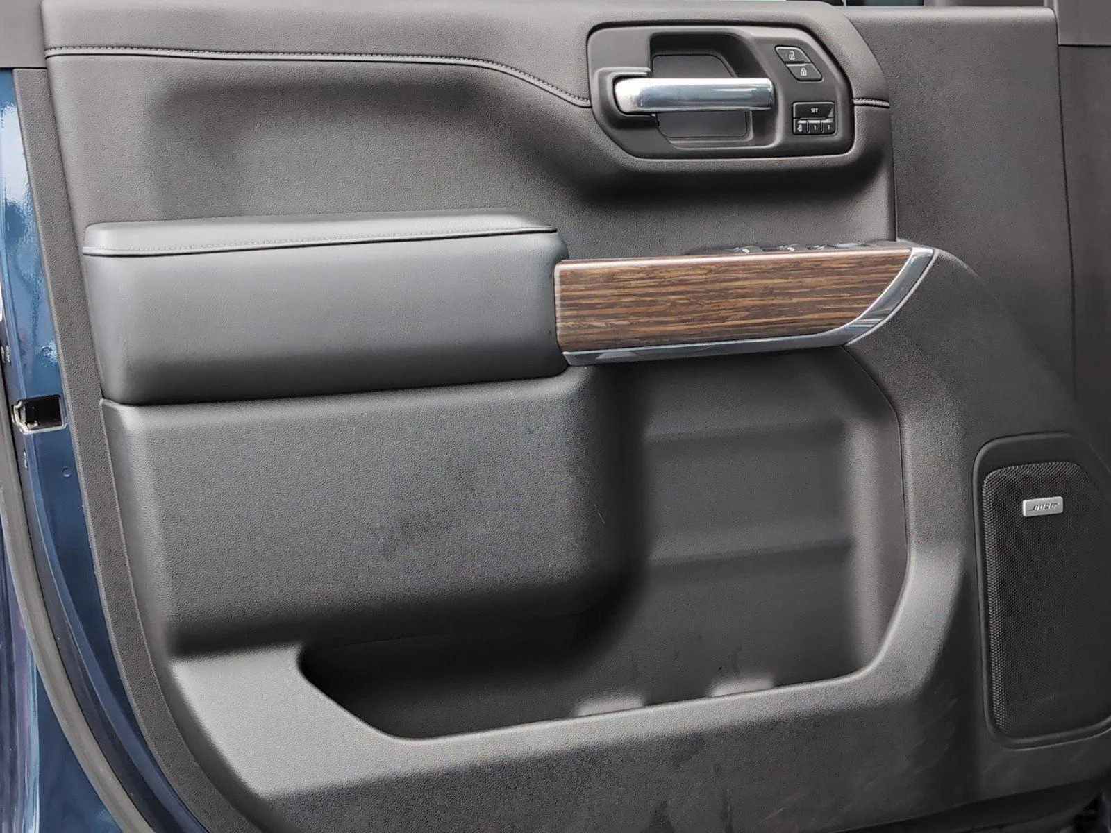 Used 2022 Northsky Blue Metallic Chevrolet High Country image 13