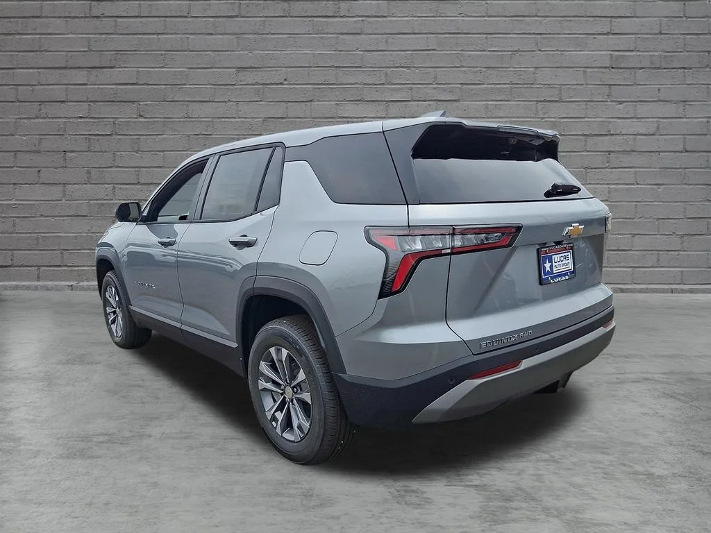 New 2027 Sterling Gray Metallic Chevrolet LT image 6
