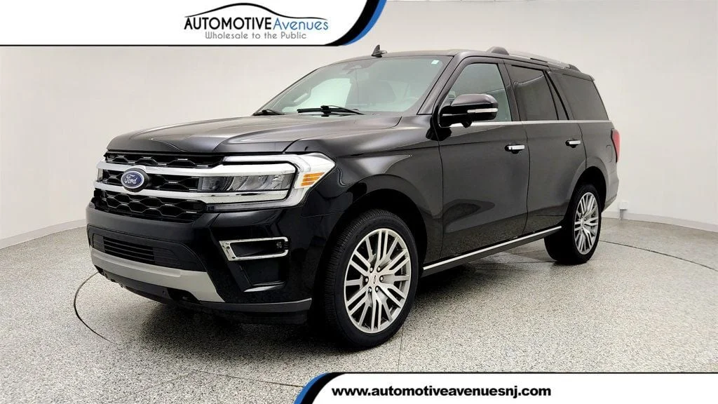 2023 Ford Expedition Limited 4X4's photo