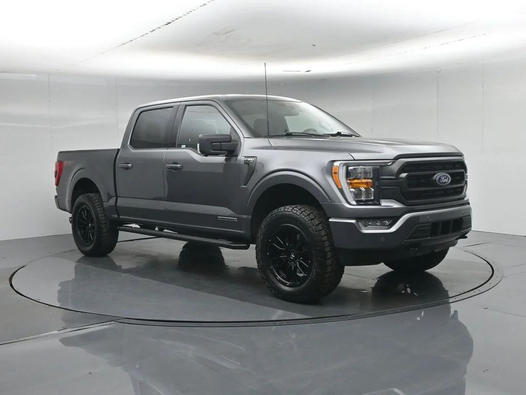 Used 2023 Gray Ford XLT image 60