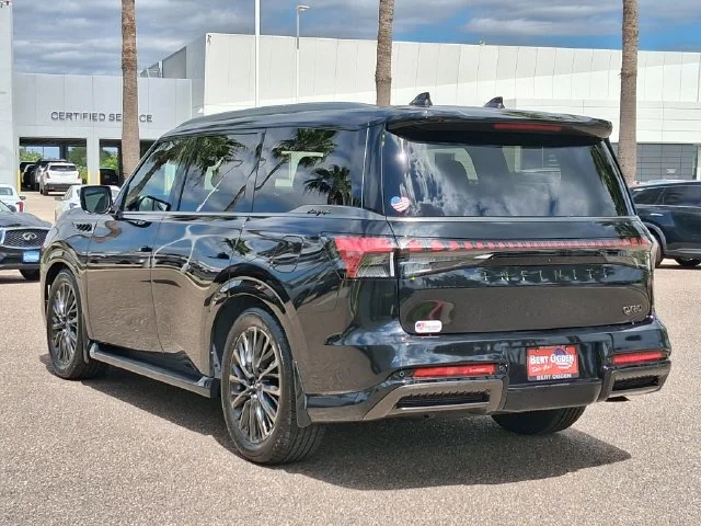 New 2027 Black INFINITI Autograph 4WD image 4