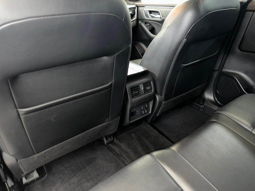 Used 2022 Gun Metallic Nissan Platinum image 20