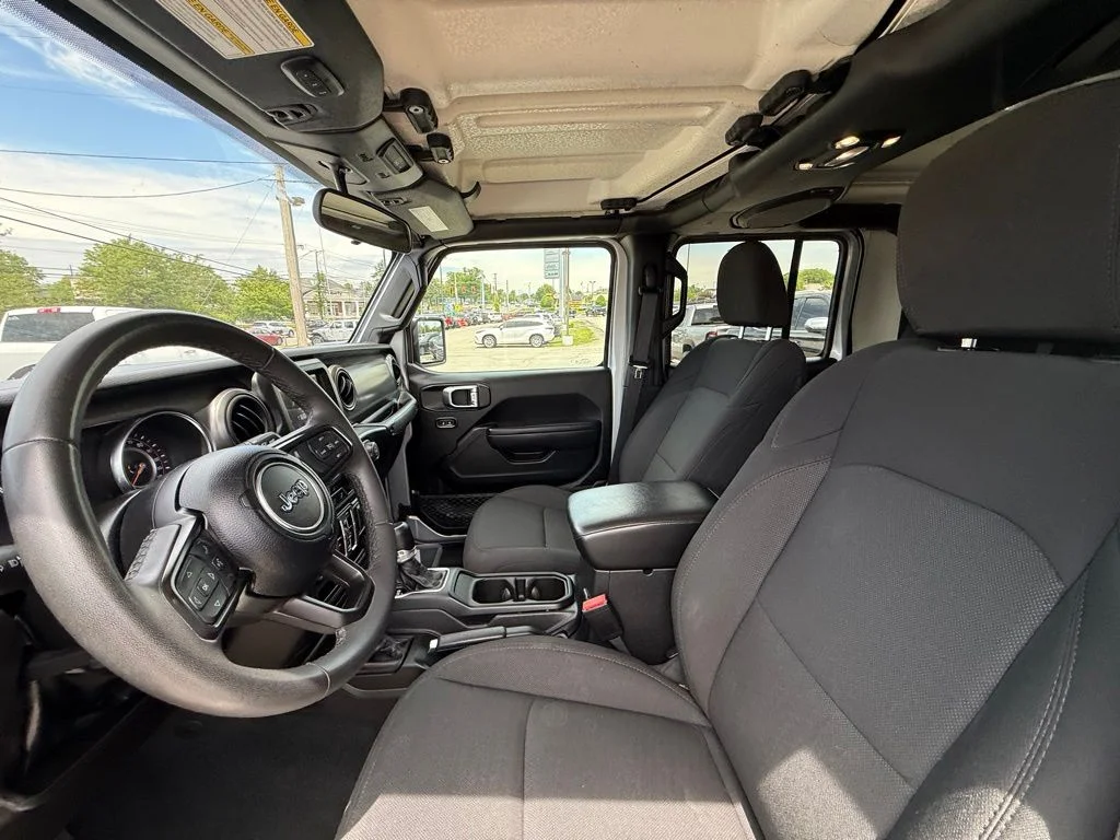 2023 Jeep Gladiator Sport S - Photo 11