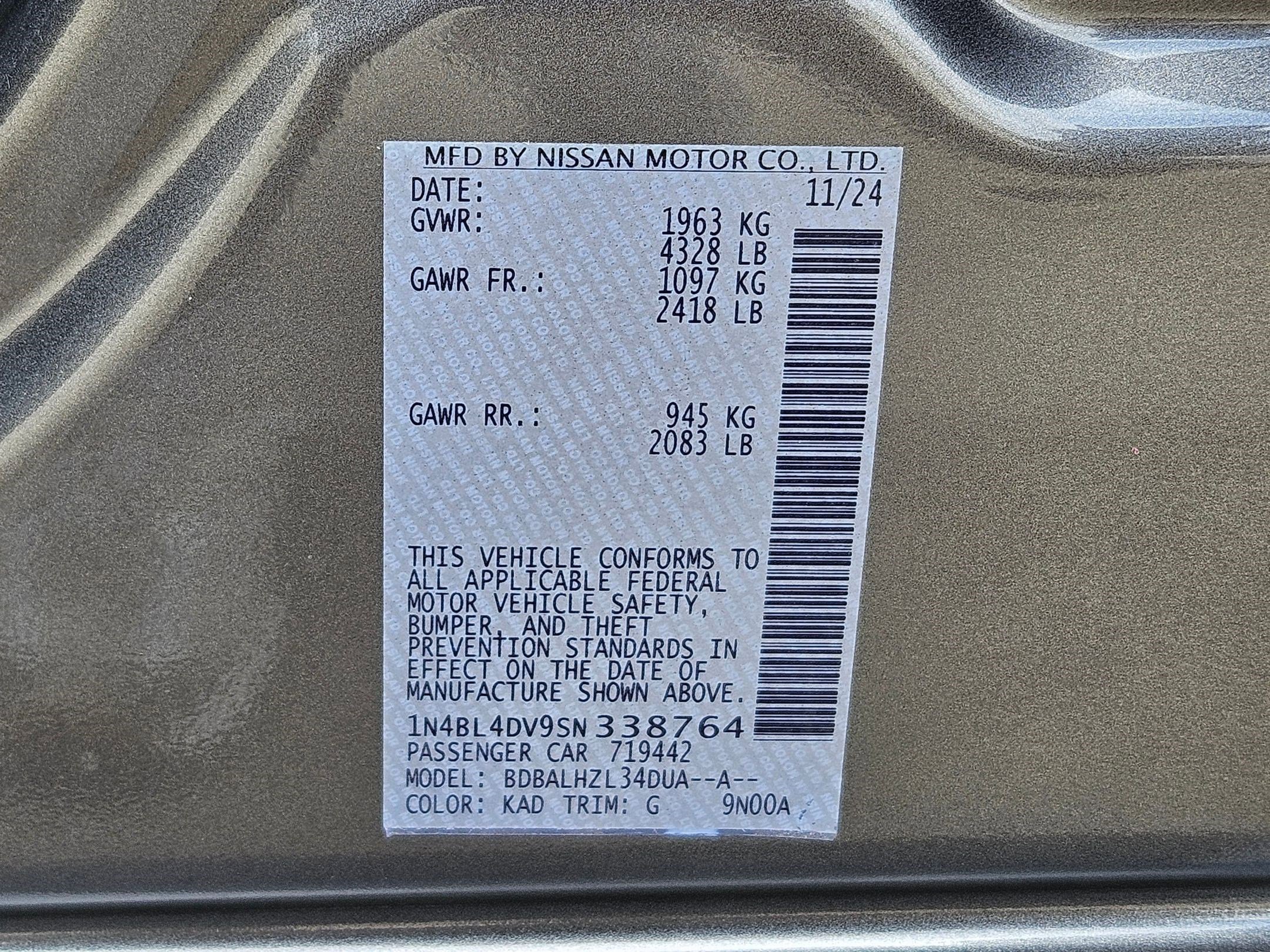Certified Used 2025 Gun Metallic Nissan 2.5 SV image 29