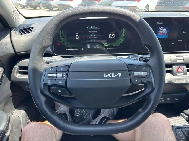 Used 2025 Steel Gray Kia LXS image 17