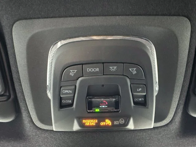 New 2026 Ice Cap with Midnight Black Metallic roof <sup>1</sup> Toyota  XSE image 12