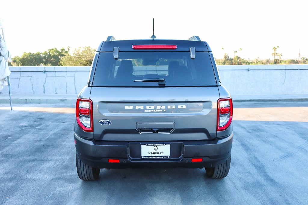 Used 2024 Gray Metallic Ford Outer Banks image 8