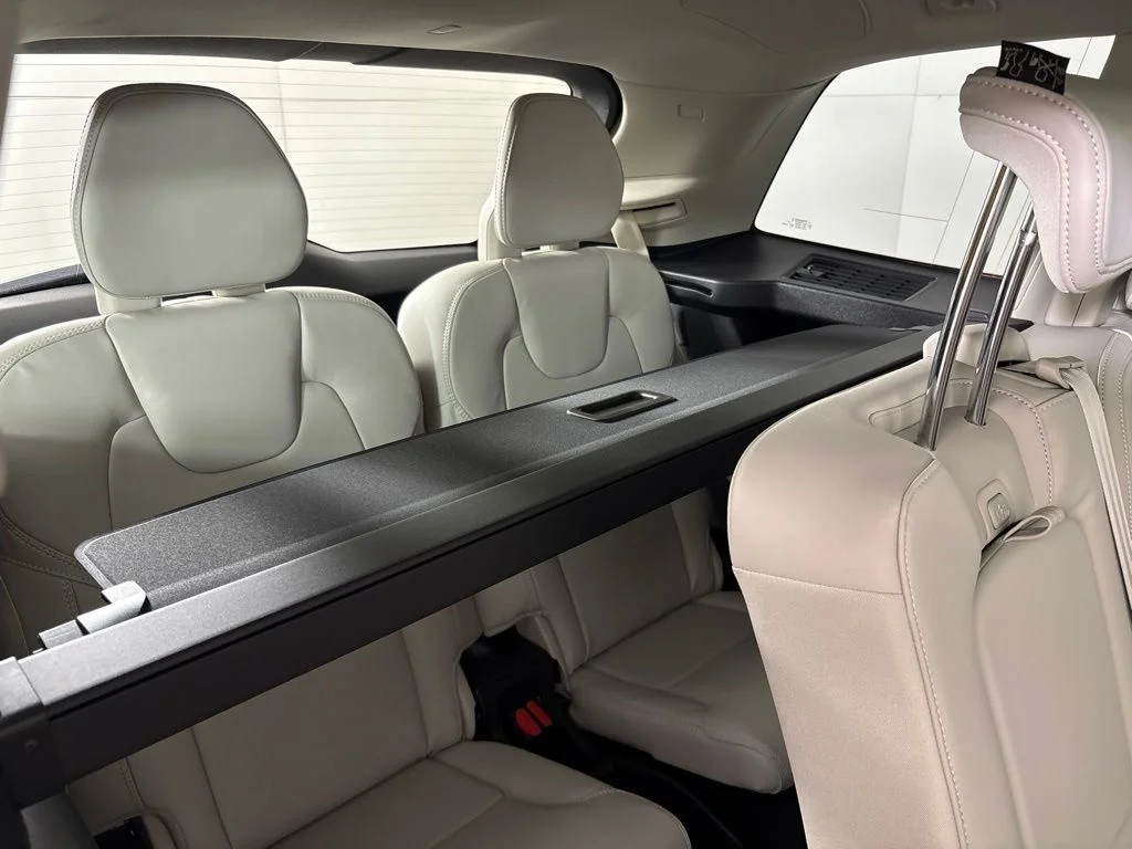 New 2026 Crystal White Volvo Ultra image 23