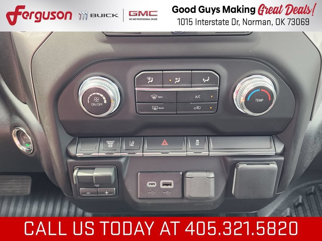 2026 GMC Sierra 3500 Chassis Cab Pro - Photo 31