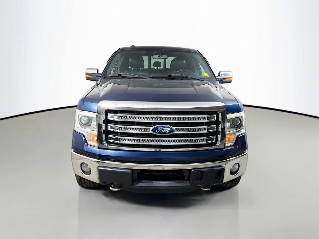 Used 2013 Blue Ford XL image 2