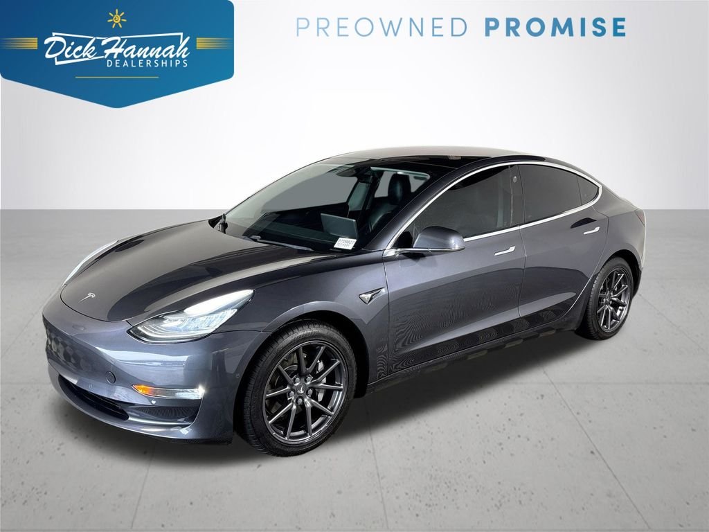 Used 2018  Tesla Performance image 1