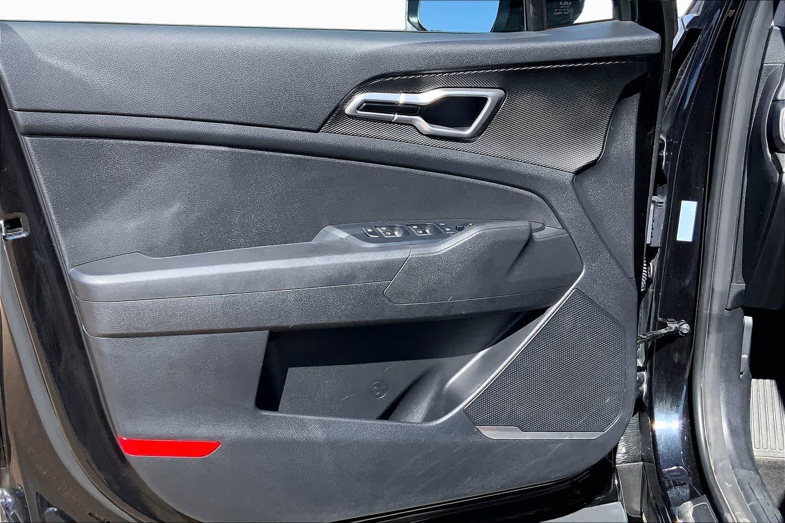 Used 2023 Fusion Black Kia LX image 22