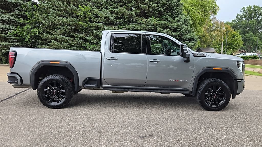 Used 2025 Sterling Metallic GMC AT4 image 28