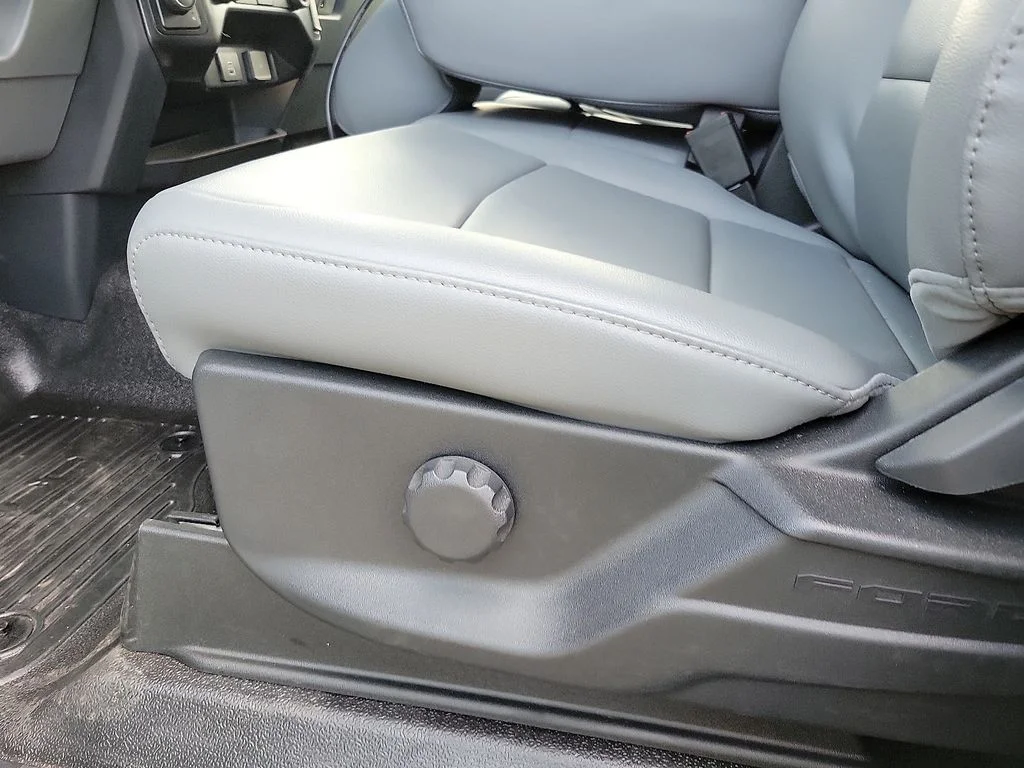 New 2026 Oxford White Ford F-550® XL image 8