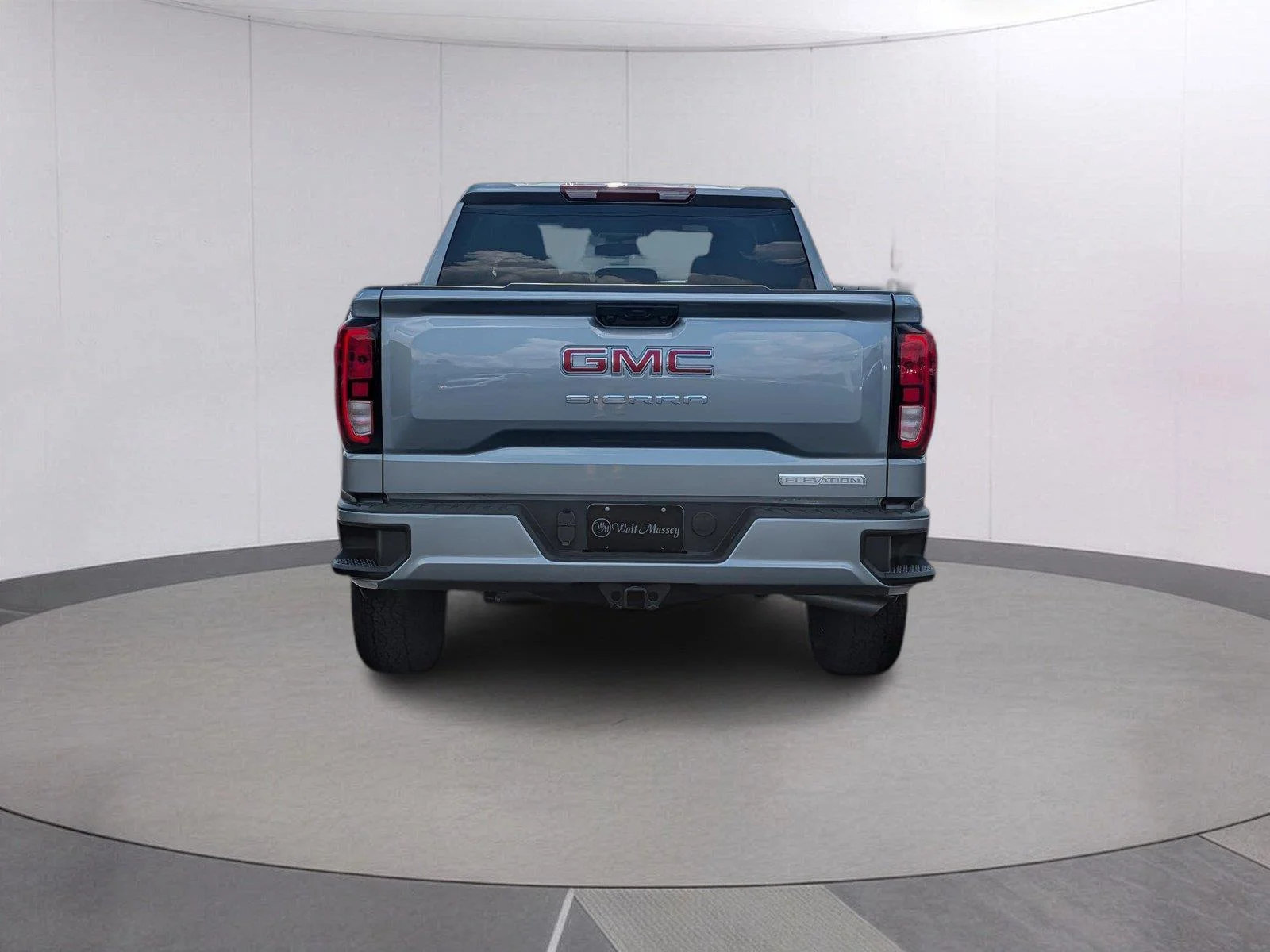 New 2026 Sterling Metallic GMC Elevation image 4