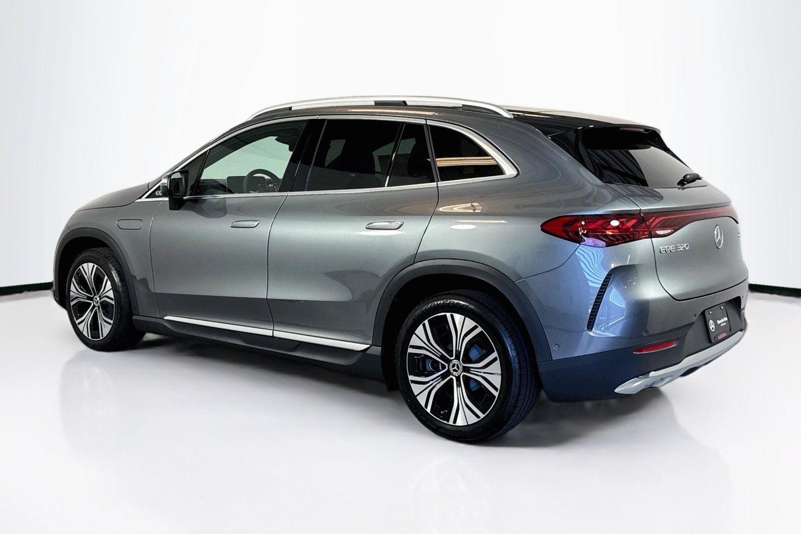 New 2026 Selenite Grey Metallic Mercedes-Benz EQE 320 image 7