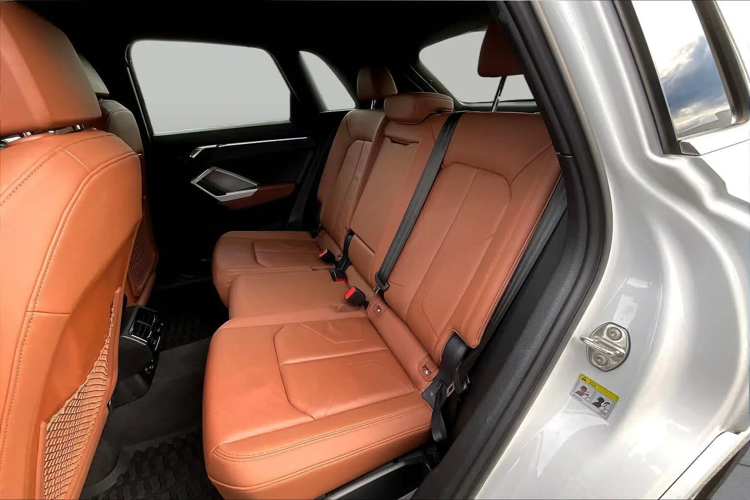 Used 2024  Audi S line Premium Plus image 20