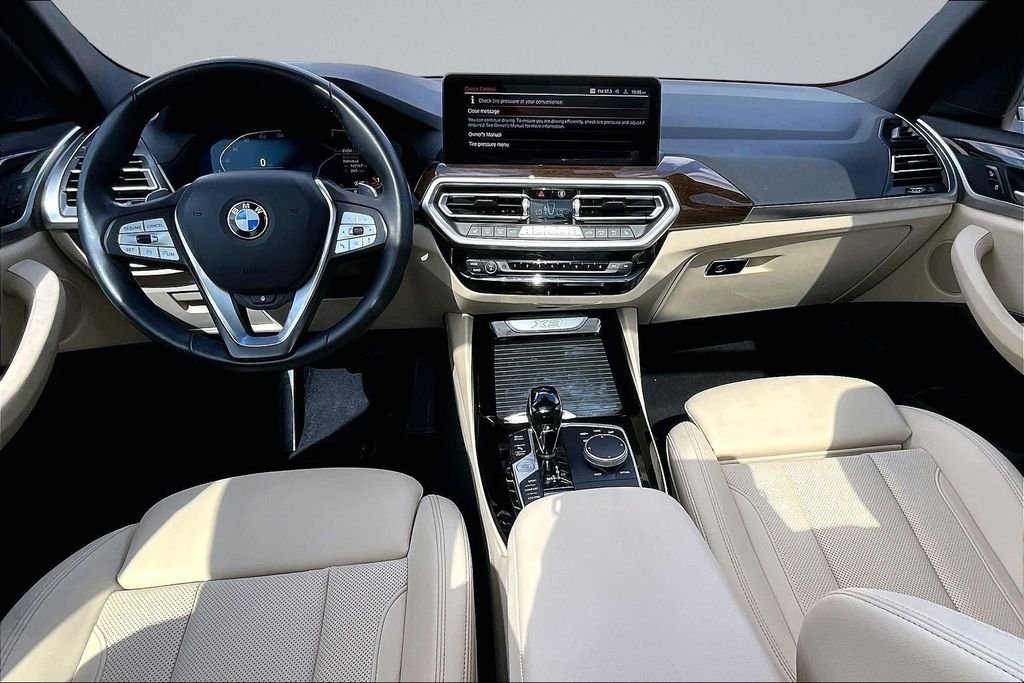 Used 2022 White BMW sDrive30i image 13