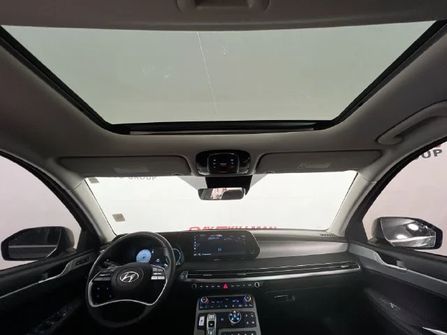 Used 2024 Gray Hyundai SEL image 26