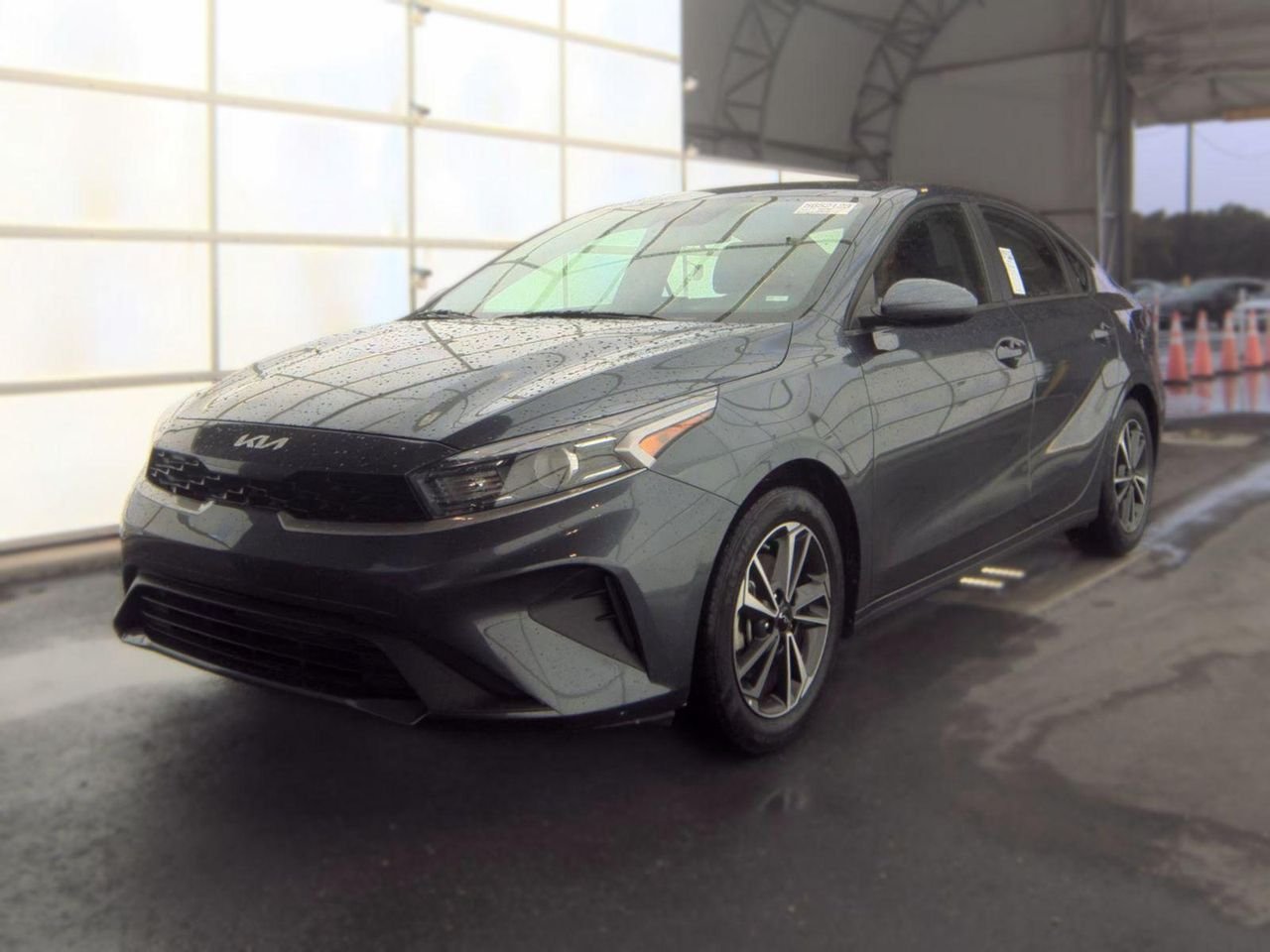 2024 Kia Forte LXS AT's photo