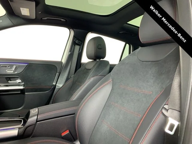 New 2025 Polar White Mercedes-Benz GLA 250 image 38