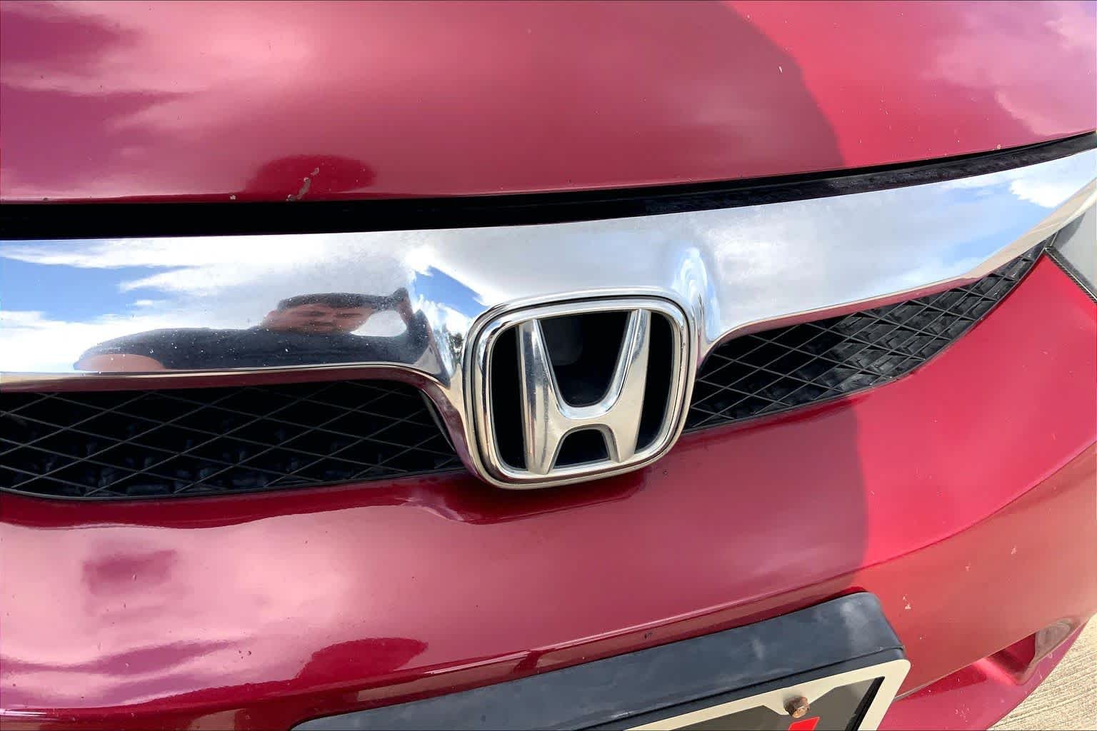 Used 2009 Tango Red Pearl Honda LX-S image 9