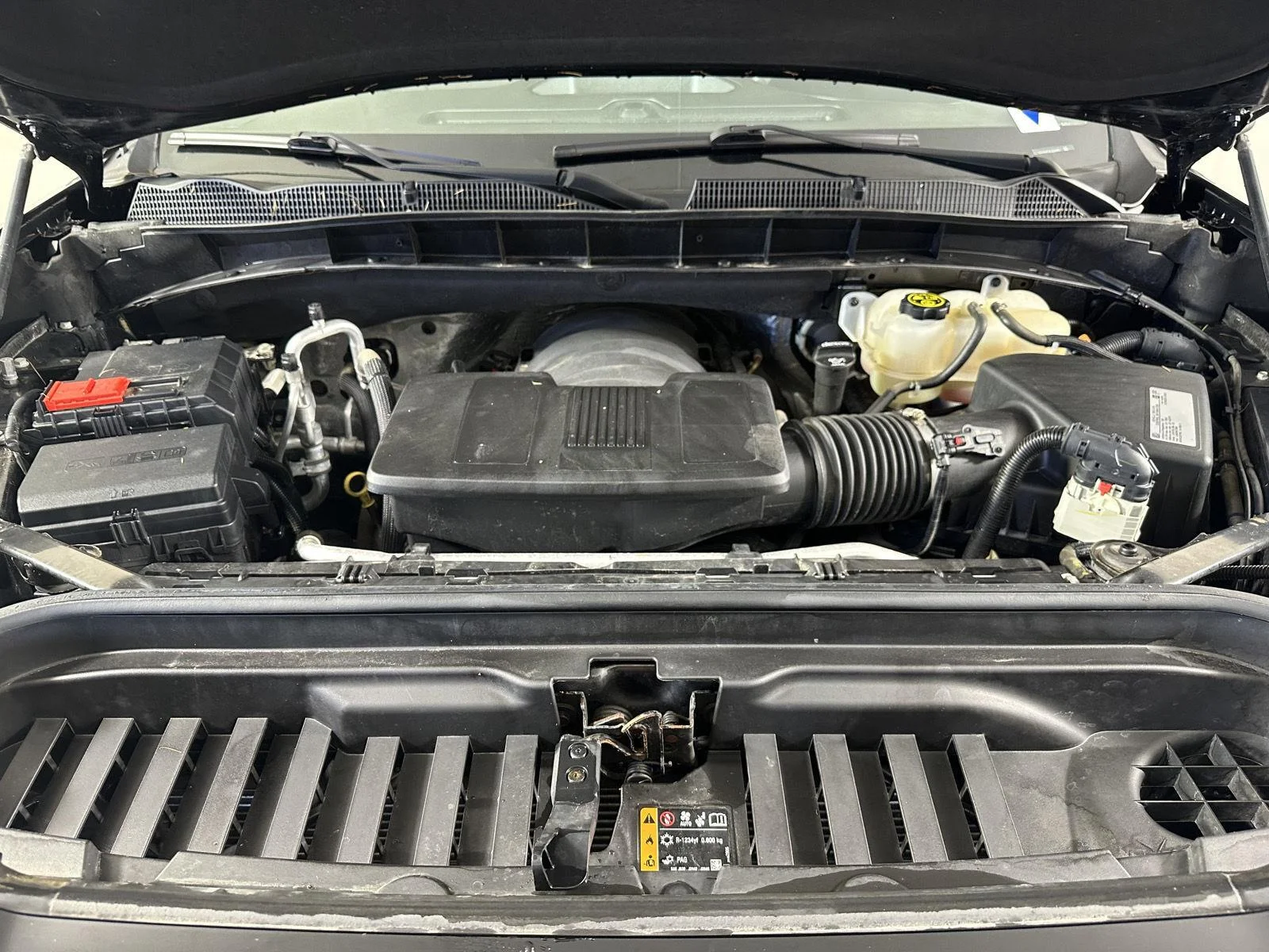 Used 2020 Onyx Black GMC Elevation image 15