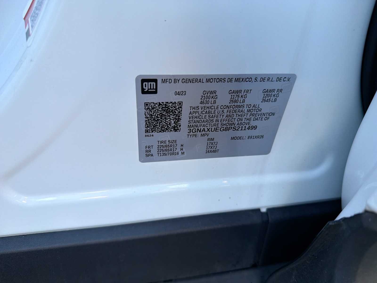 Used 2023 Summit White Chevrolet LT image 33