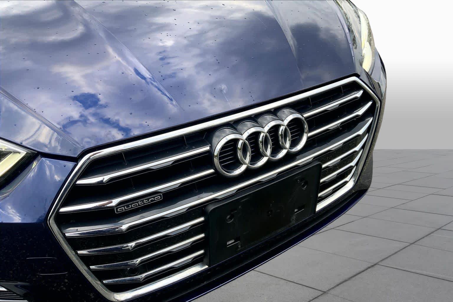 Used 2019 Navarra Blue Metallic/Black Roof Audi Premium Plus image 30