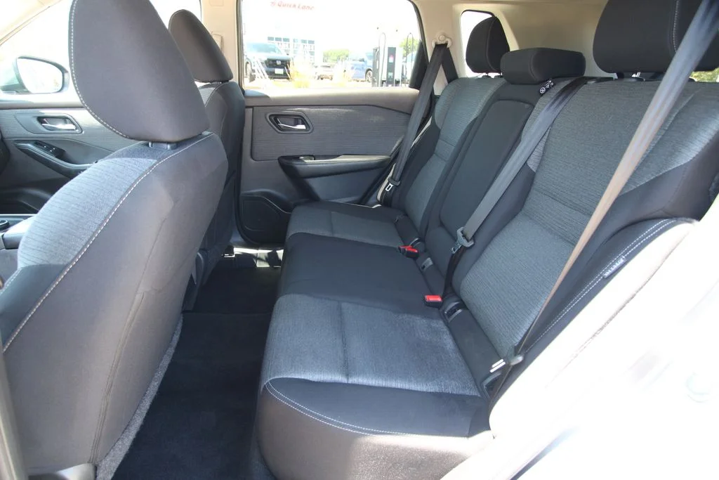 Used 2023 Gray Nissan SV image 7