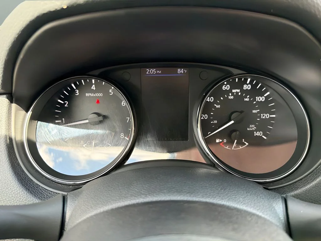 Used 2019 Black Nissan SL image 12