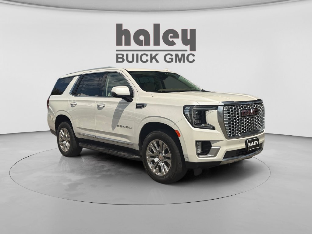 Used 2024 White GMC Denali image 7