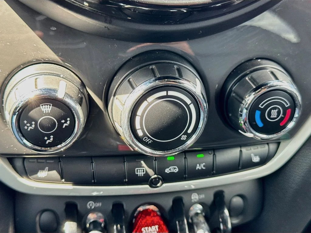 Used 2019 Red MINI Signature image 19
