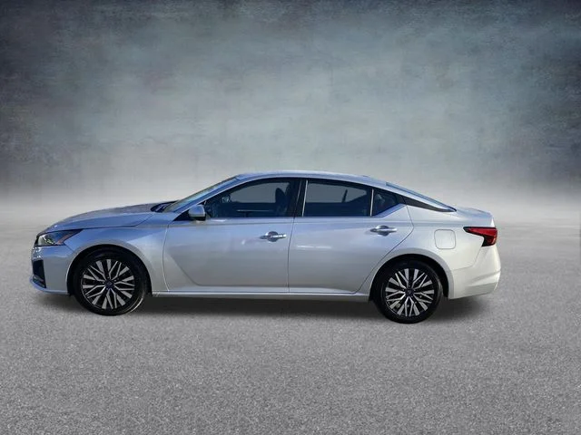 Used 2023 Silver Nissan 2.5 SV image 26