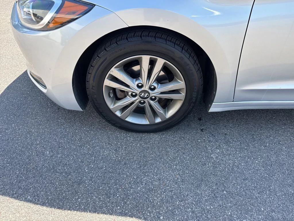 Used 2018 Symphony Silver Hyundai Value Edition image 11