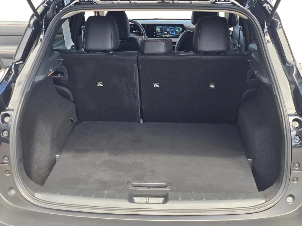 Used 2026 Black Nissan SR image 18